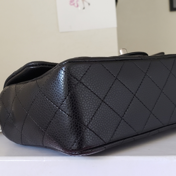 Chanel classic mini black caviar silver hardware bag - Picture 2 of 12